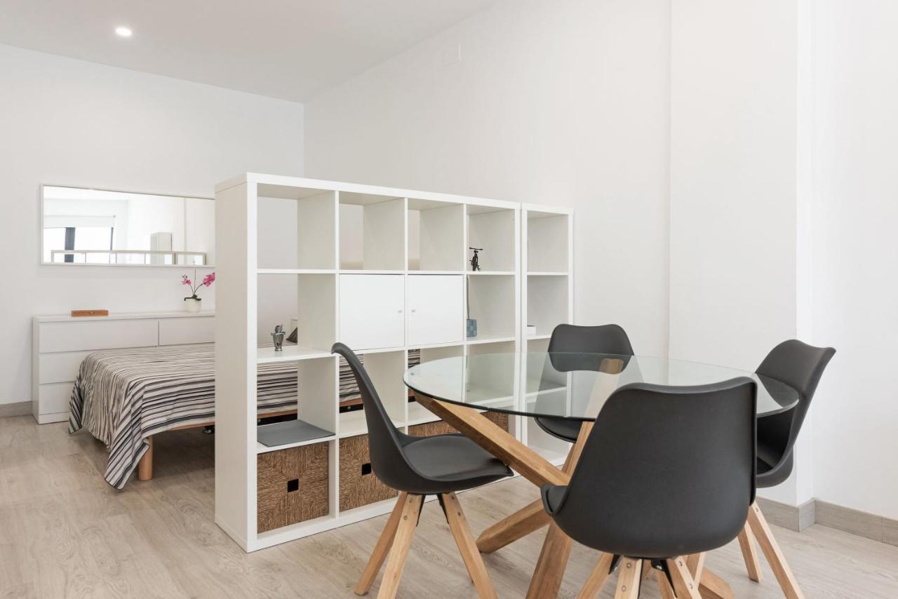 Charming Loft B Daire Málaga Dış mekan fotoğraf